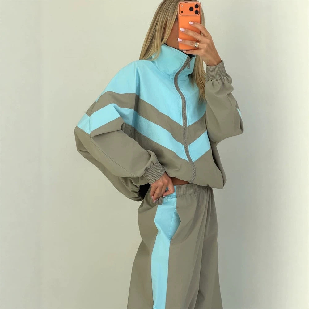 Women's Oversized Tracksuit Set with Stand Collar and Contrast Stripes Amarae