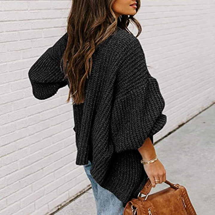 Oversized knitted sweater for women with balloon sleeves and a structured design Lune London
