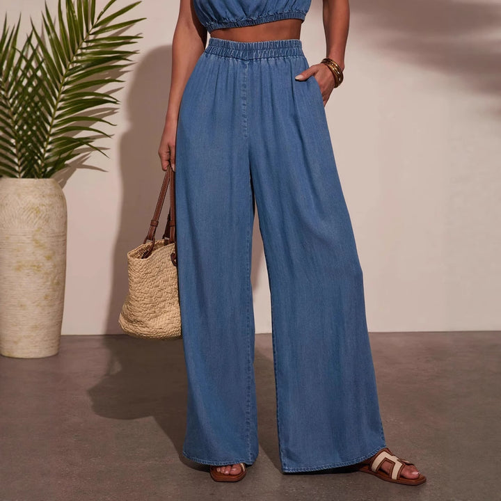 Casual denim set for women with cropped top and wide pants Chic & Stil