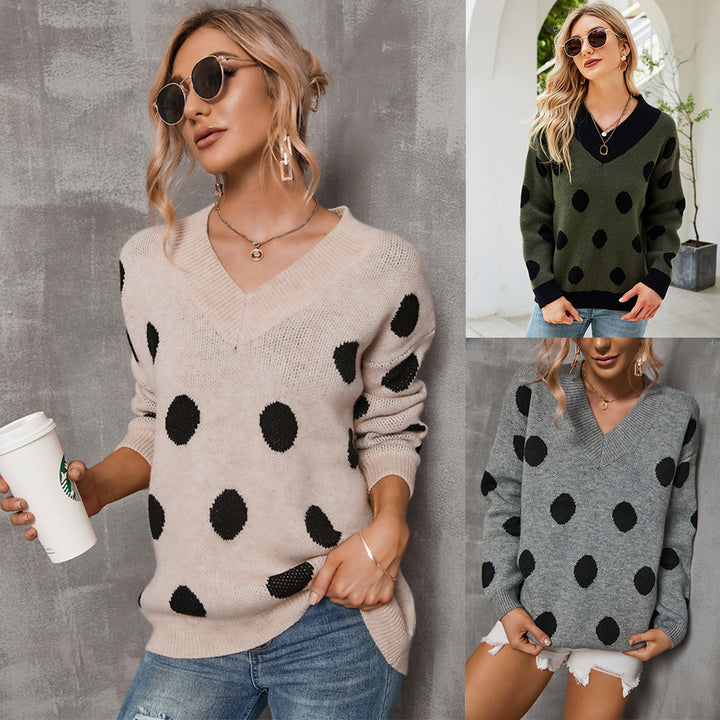 Pull féminin à la mode avec un décolleté en V profond et un design à pois graphiques Chic & Stil