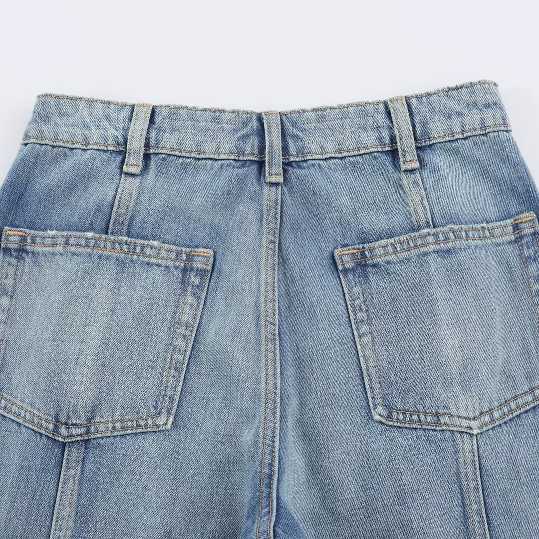 Women's cargo jeans with wide legs, high waist and patch thigh pockets Amarae