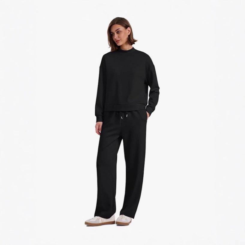 Women's sporty loungewear set with high collar and wide leg Lune London