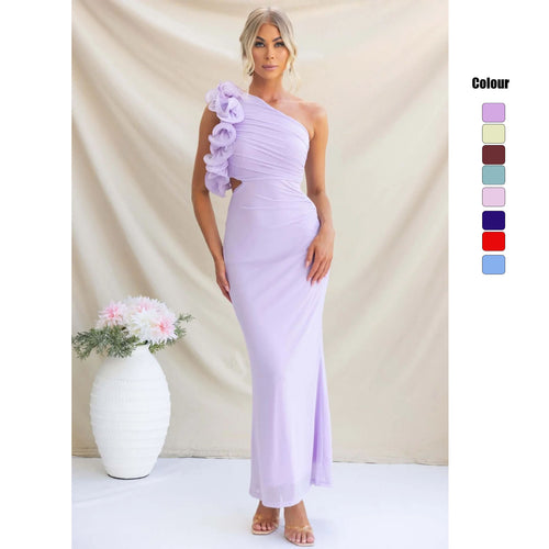 Ladies Elegant Ruffled Maxi Dress with an Off-Shoulder Design and Tailored Fit
