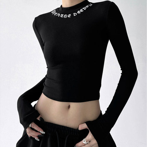 Women's fitted long sleeve shirt with high collar and stylish lettering Chic & Stil