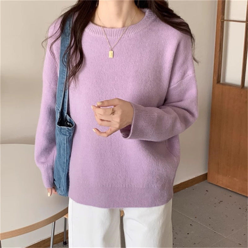 Oversized knitted pullover for women with a soft material and a relaxed fit Lune London