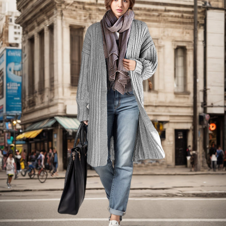 Long knitted coat for women with a relaxed fit and ribbed design Lune London