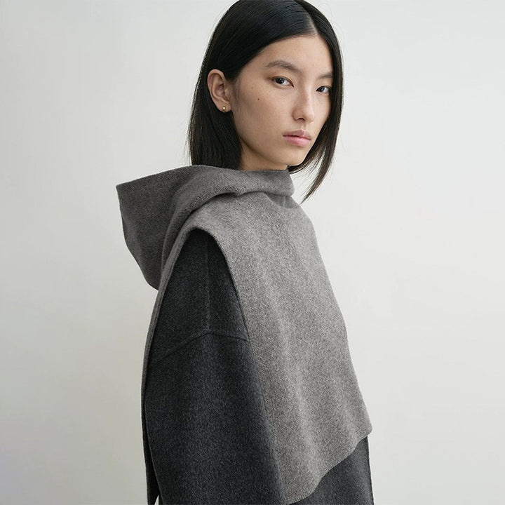 Pull en maille confortable pour femme avec capuche Chic & Stil