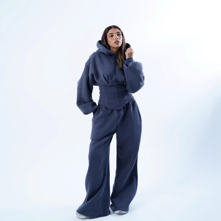 Women's casual oversized hoodie with flattering fit and wide waistband Lune London