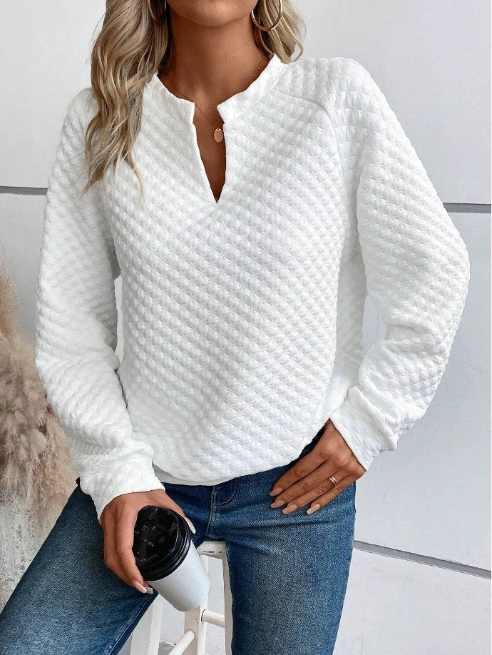 Casual sweater for women with textured design and high collar Lune London