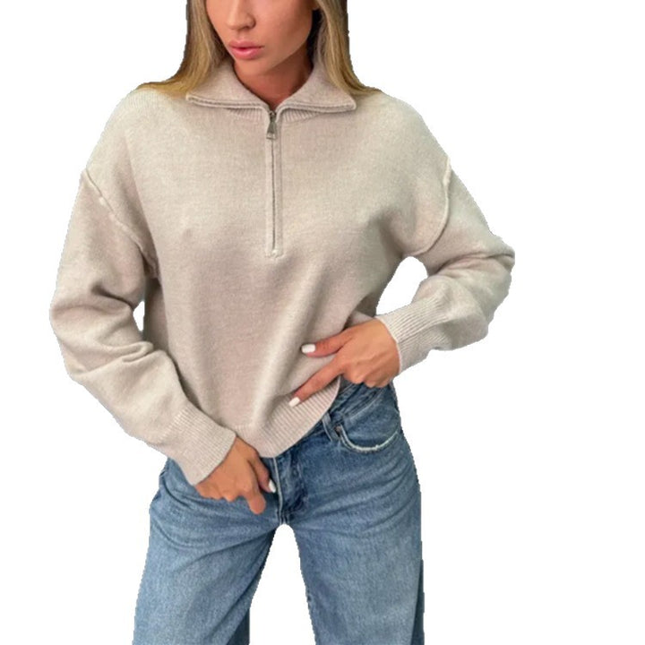 Trendy sweatshirt for women with half-zip and wide sleeves Lune London