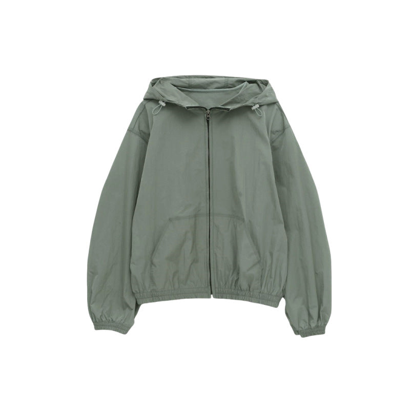 Veste légère à capuche pour femmes avec cordon de serrage ajustable Chic & Stil