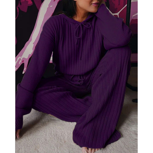 Comfortable women's outfit with hood and loose fit Amarae