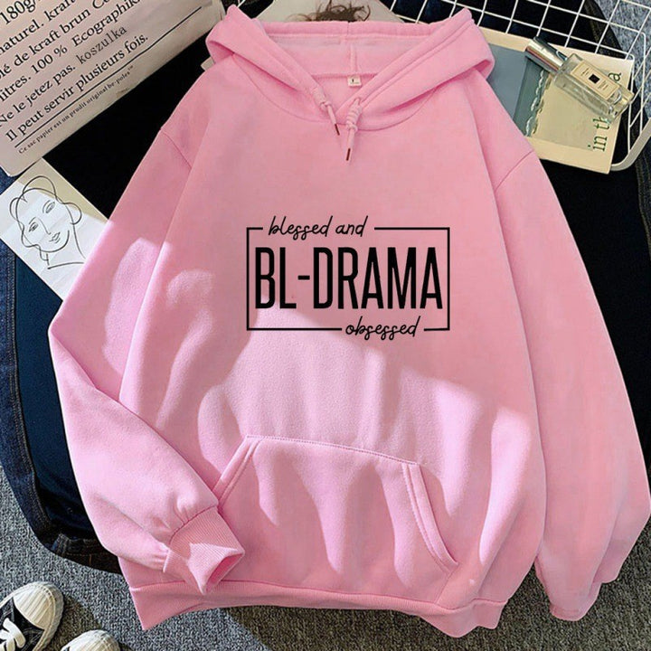 Women's hoodie with modern statement print Chic & Stil