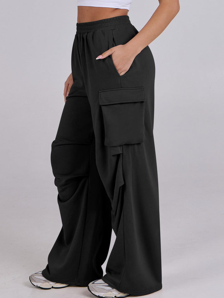 Pantalons cargo décontractés pour femmes avec taille élastique et jambes larges Chic & Stil