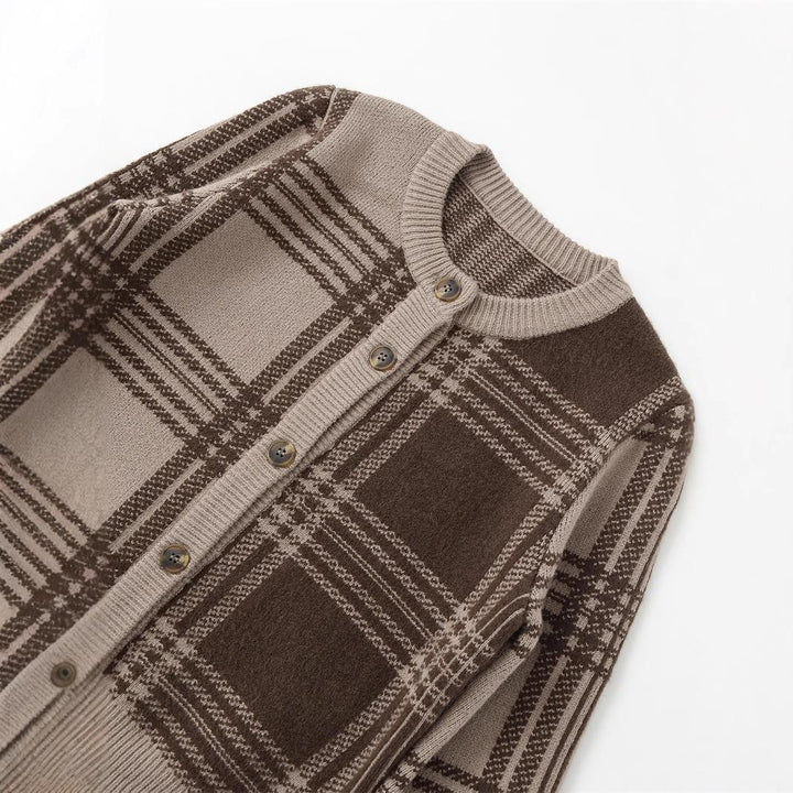 Ladies Checked Cardigan with Button Closure and Ruched Sleeves Lune London