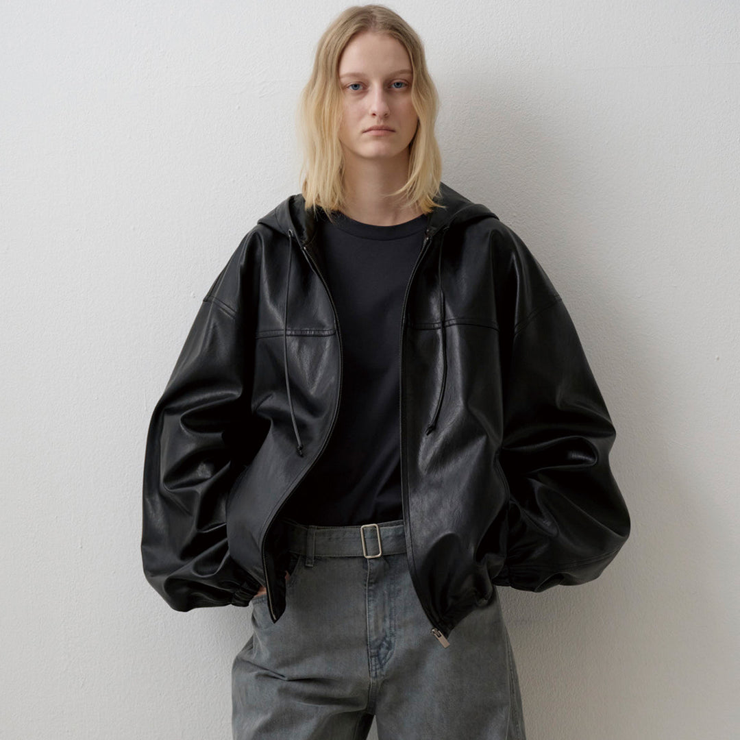 Veste en cuir synthétique décontractée pour femmes avec capuche Chic & Stil
