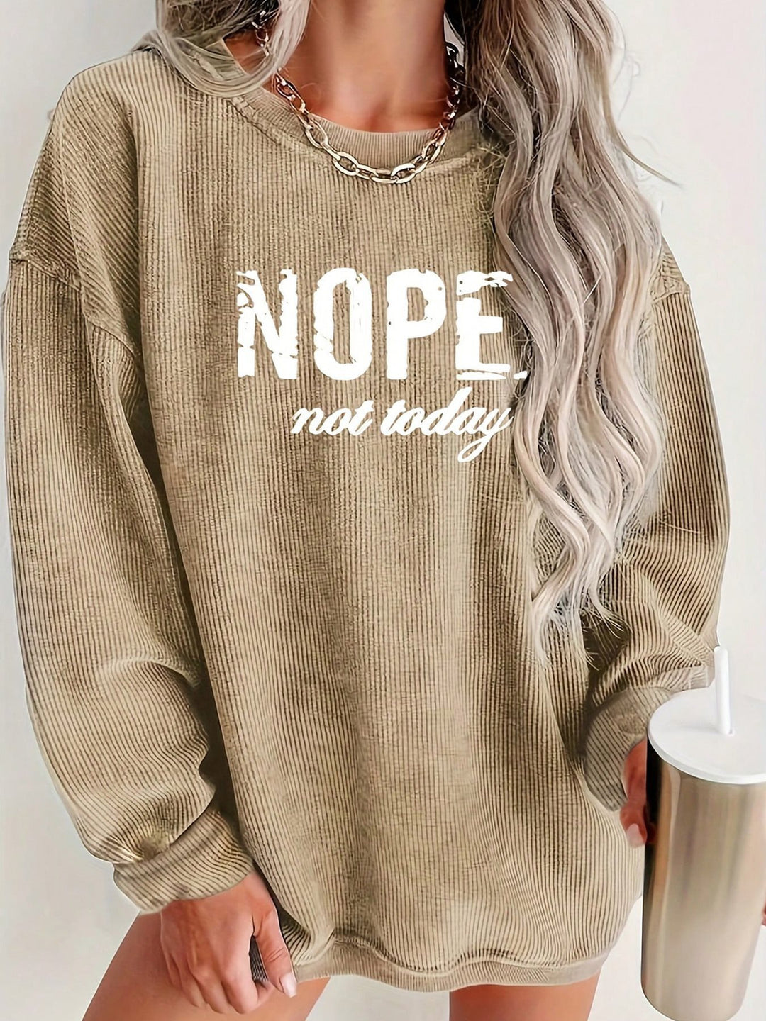 Casual sweatshirt for women with a textured fabric and a catchy slogan Lune London