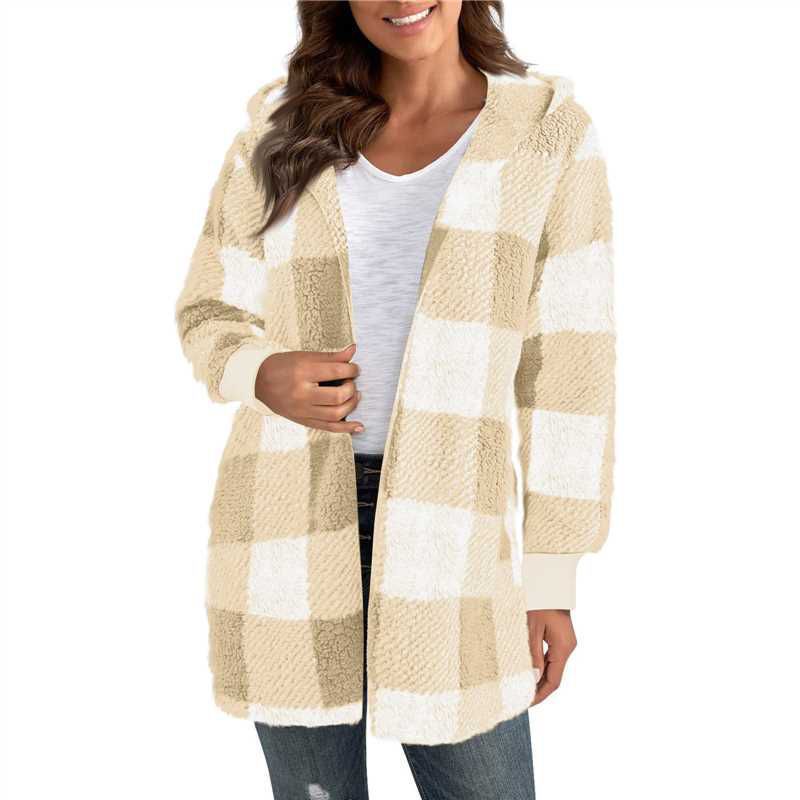 Ladies comfortable tartan jacket Lune London