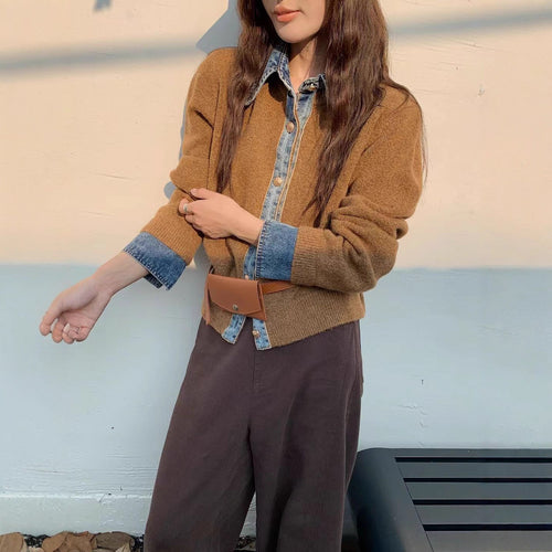 Chemise overshirt décontractée pour femmes avec un col en denim inhabituel et des détails de boutons Chic & Stil