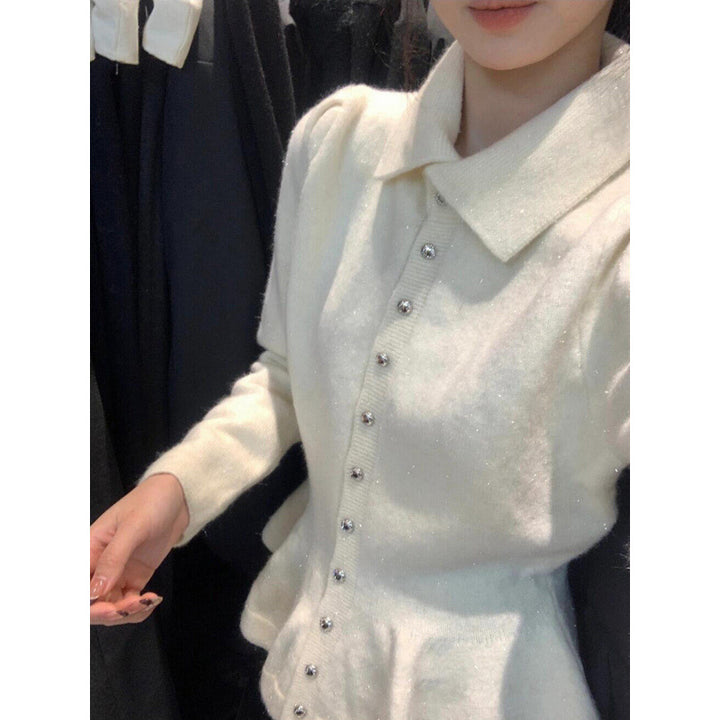 Top péplum pour femmes en maillage doux avec élégants boutons Chic & Stil