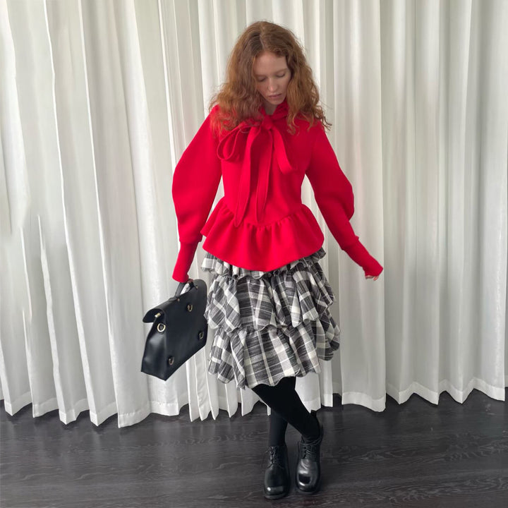 Sweater woman with tie detail and ruffles Lune London