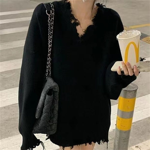Casual knit sweater for women with V-neck fringe Amarae