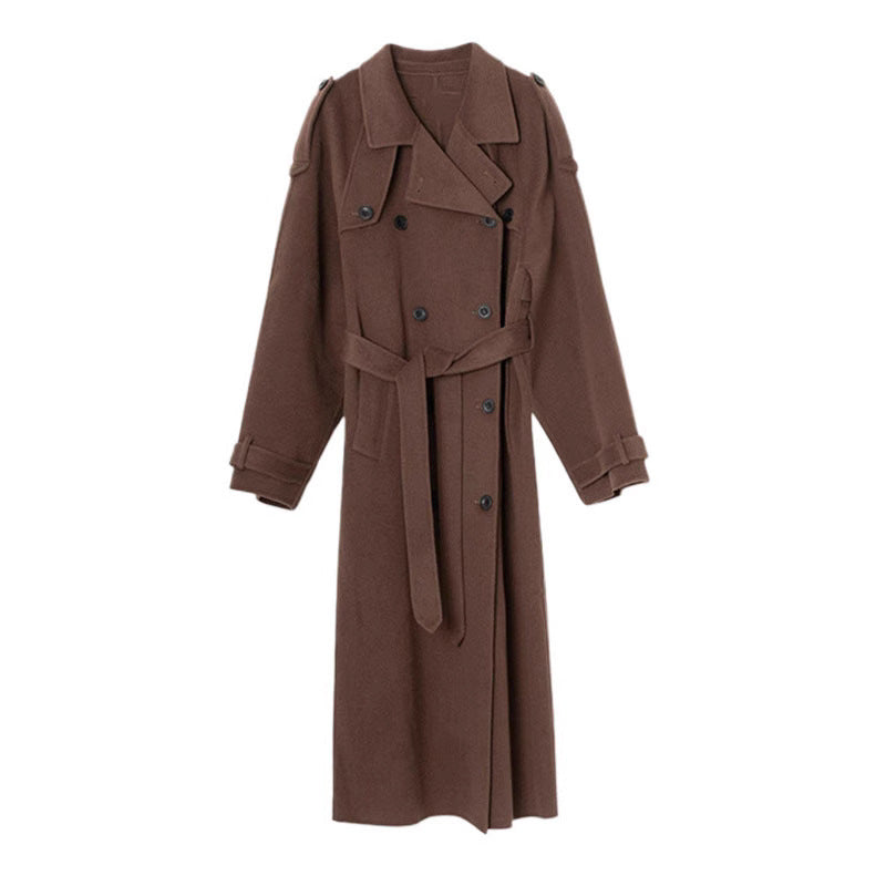 Oversized winter coat for women with an elegant collar and practical pockets Lune London