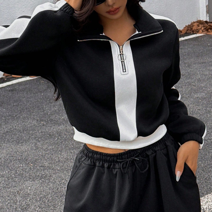 Ladies Mixed Sports Set with High Collar and Zipper Lune London