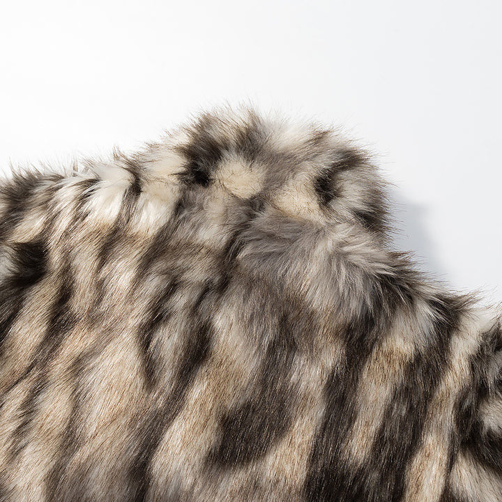 Women's Short Cut Faux Fur Jacket with Contrasting Spot Pattern and Stand Collar Amarae