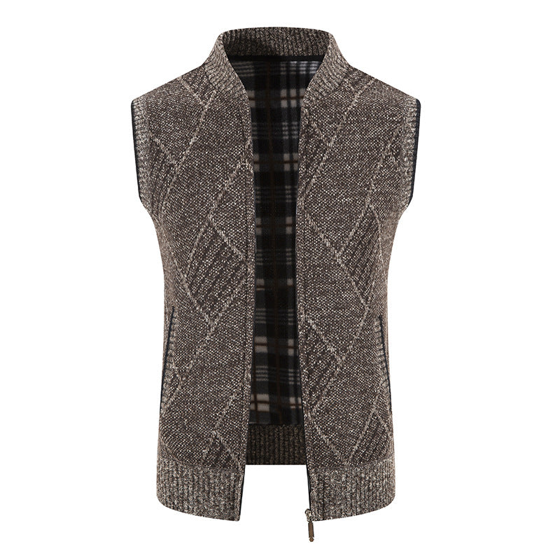 Men's knitted cardigan with a modern cable pattern and a practical zipper Lune London