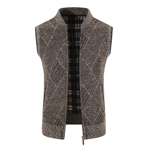 Men's knitted cardigan with a modern cable pattern and a practical zipper Amarae
