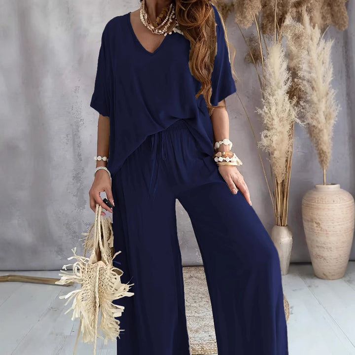 Tenue décontractée pour femmes composée d'un haut ample et d'un pantalon large Lune London