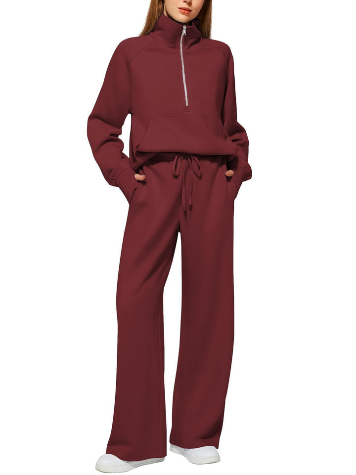 Women's sports set with high collar and wide legs Lune London