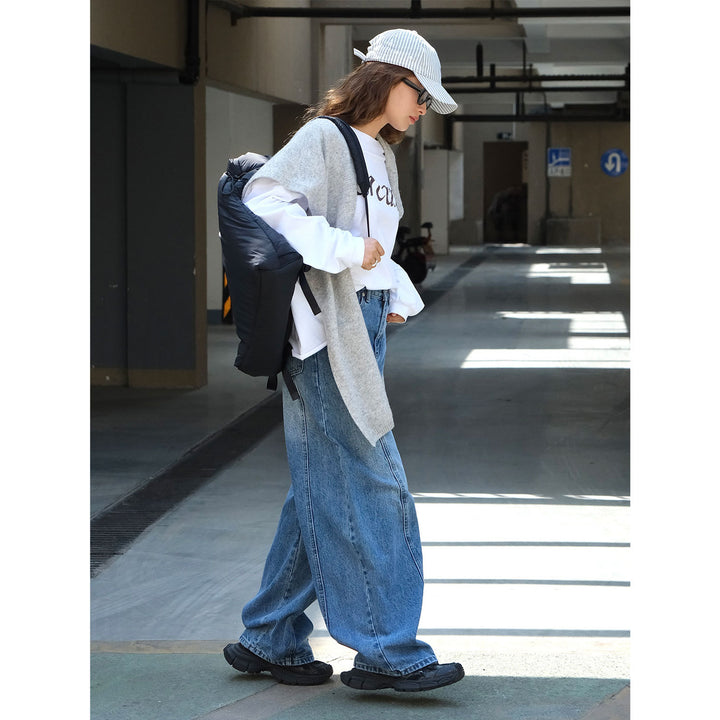 Women's Extra Wide Denim Pants with High Waist in Oversized Balloon Cut and Center Seam Amarae