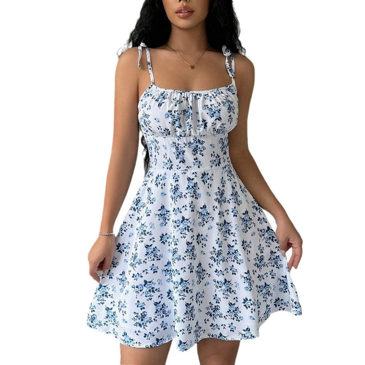 Robe mini d'été pour femmes avec motifs floraux et larges bretelles Chic & Stil