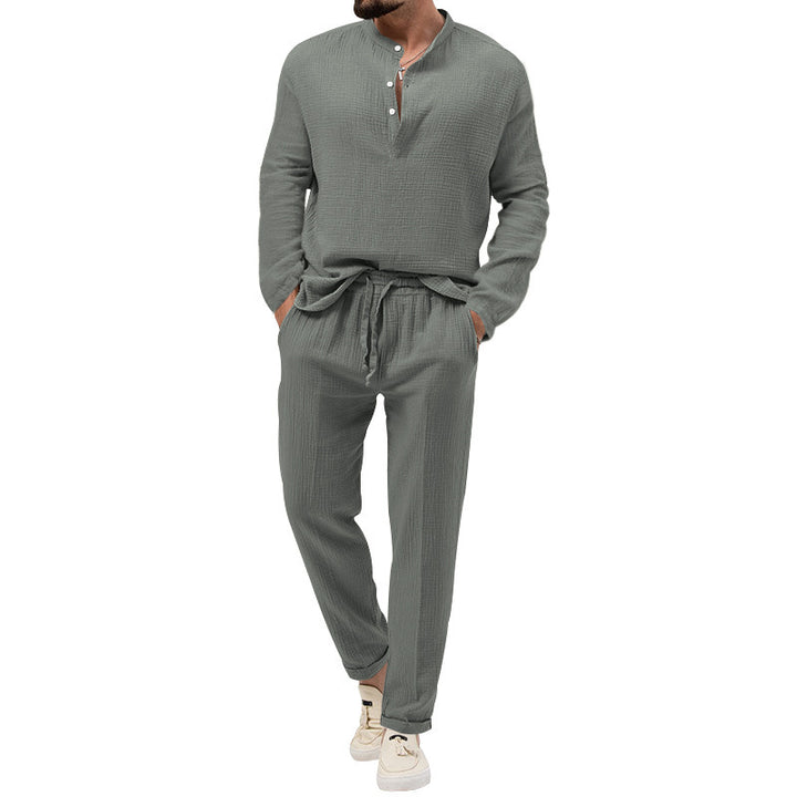 Men's loungewear set with breathable top and comfortable capri pants Lune London
