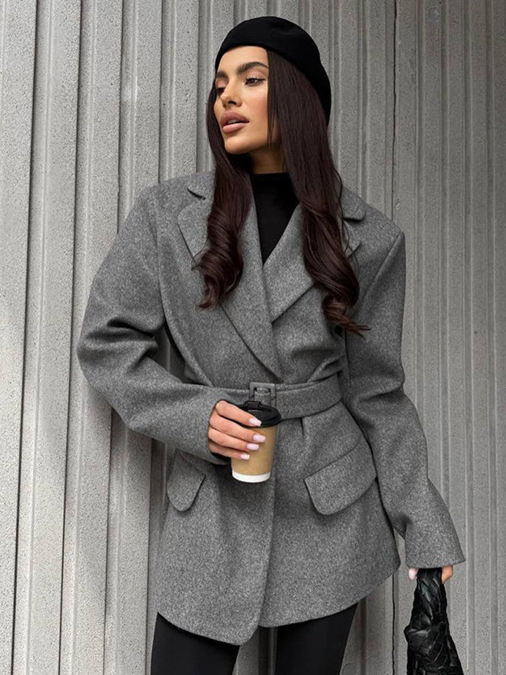 Women's short coat in blazer style made of wool blend with waist belt & flap pockets Amarae