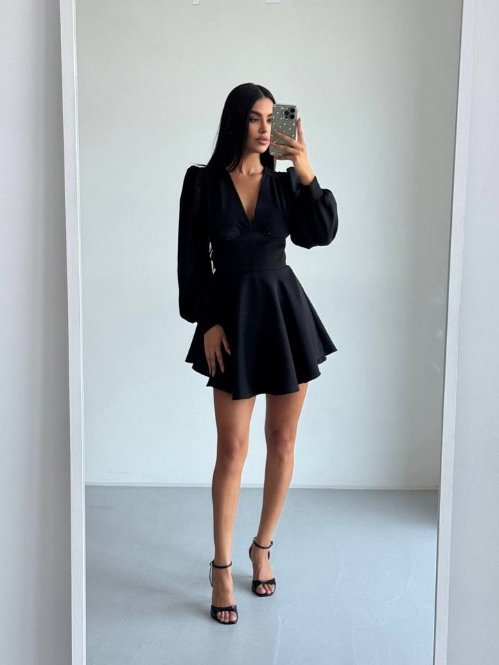 Elegant and flowing summer dress for women Lune London