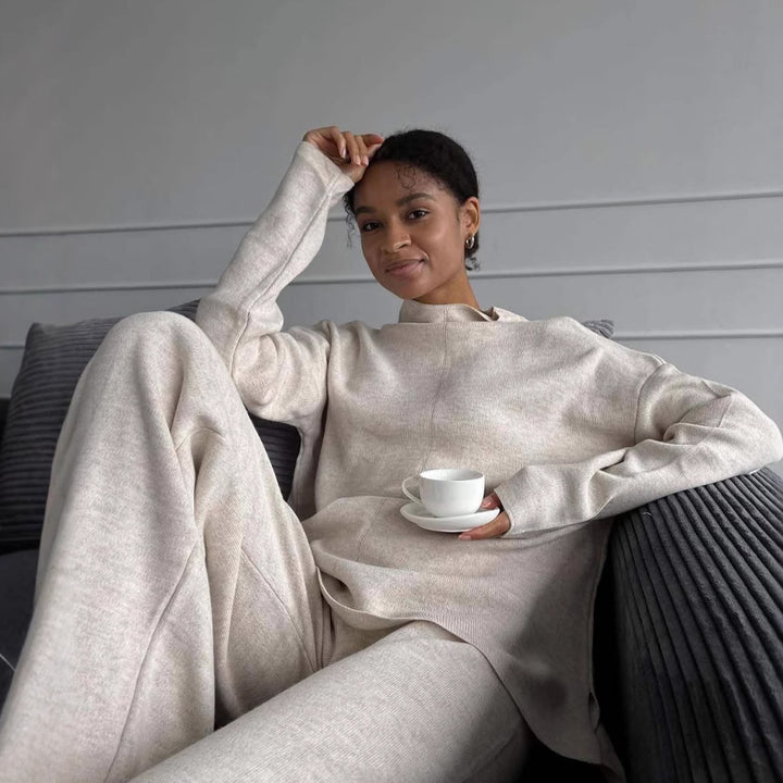 Women’s casual sweatshirt set with high collar and elegant cut Lune London