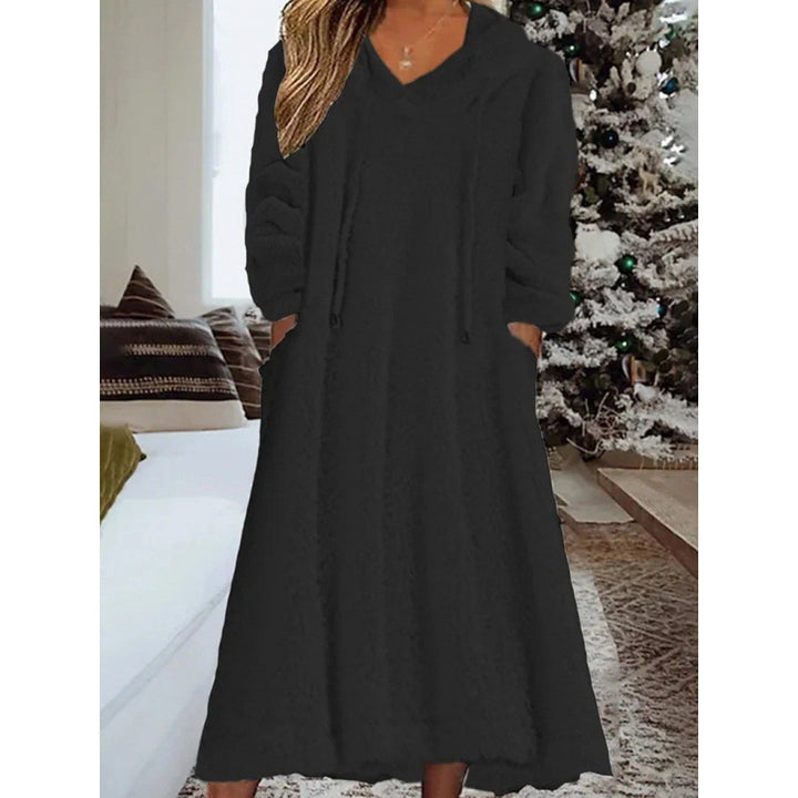 Ladies maxi dress made of teddy fleece with hood, V-neck and side pockets Amarae