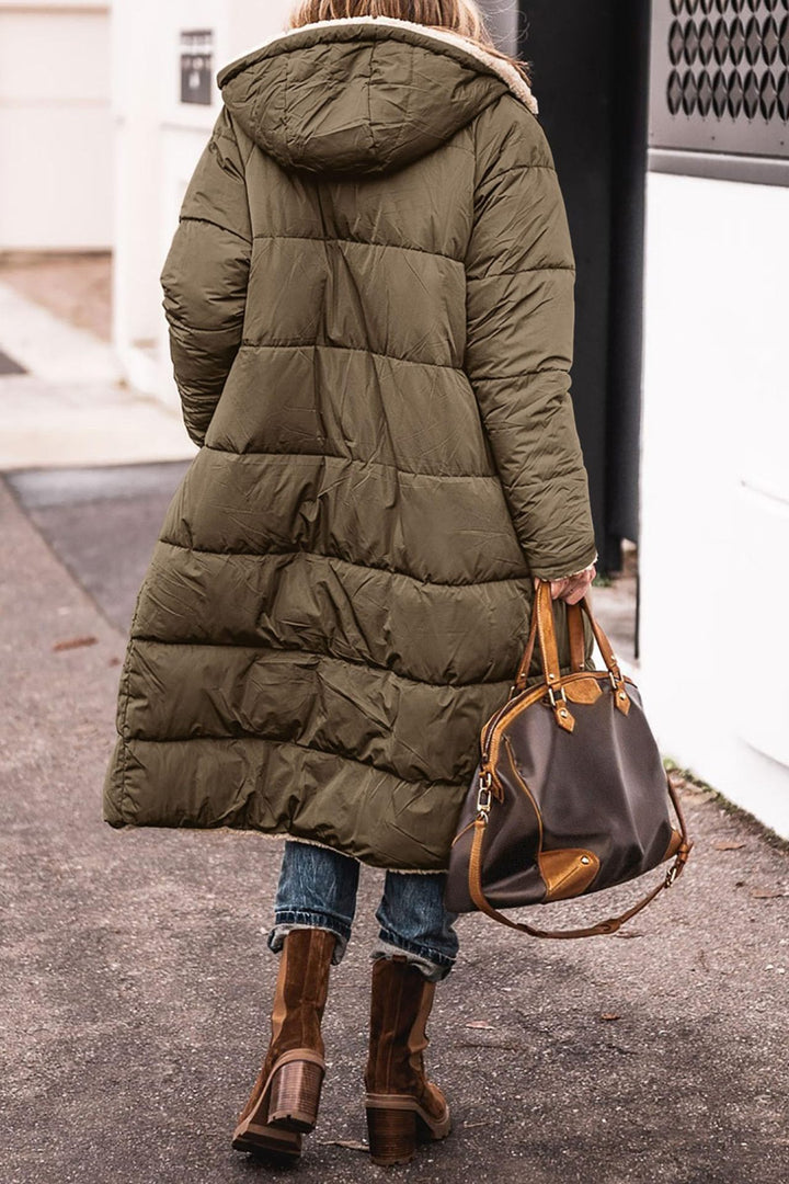 Women Long Padded Down Jacket with Soft Lining and Soft Collar Amarae