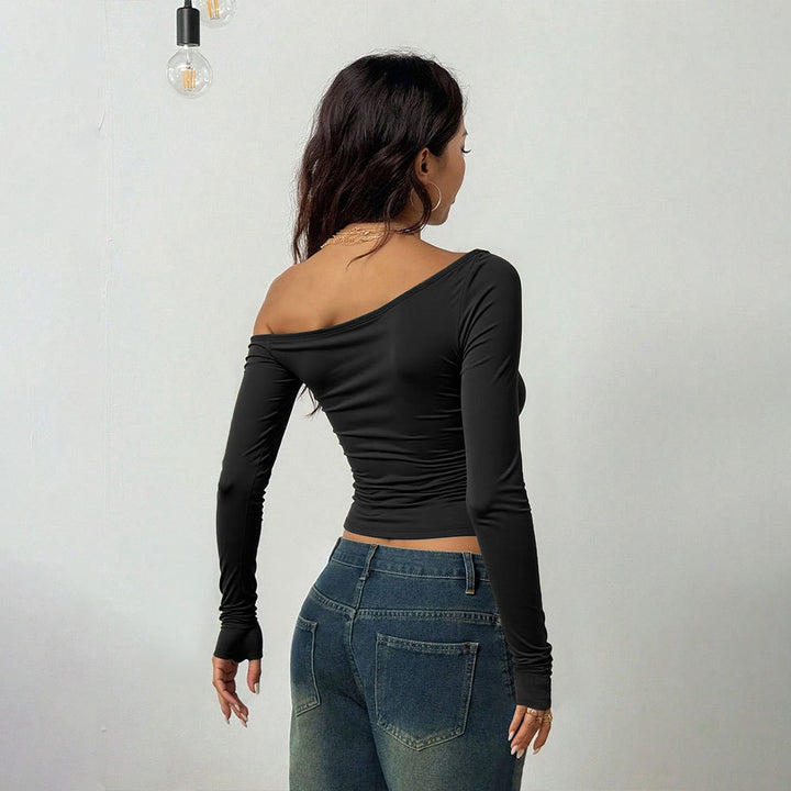 Haut asymétrique élégant pour femmes avec des détails de bretelles raffinés Chic & Stil