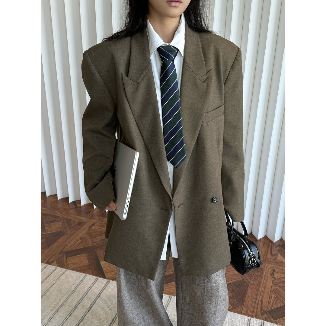 Women's oversized double-breasted blazer with structured shoulder and long cut Amarae