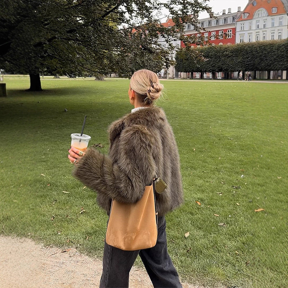 Women's Boxy Faux Fur Jacket with Voluminous Shawl Collar and Soft Teddy Texture Amarae