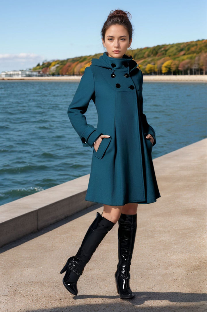 Stylish trench coat for women with hood and practical pockets Lune London