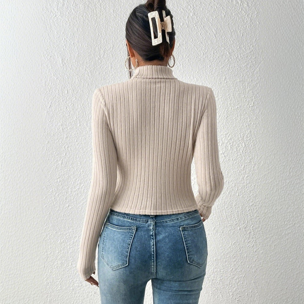 Haut à manches longues pour femmes avec coupe asymétrique et texture à fines côtes Chic & Stil