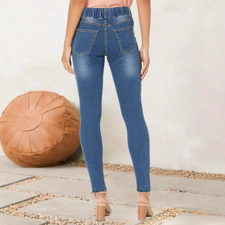 Women high-cut stretch jeggings with elastic comfort waistband and back pockets Amarae