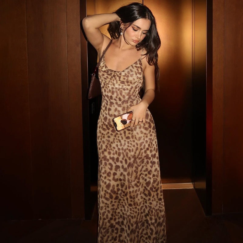 Lune London Elegant maxi dress with spaghetti straps