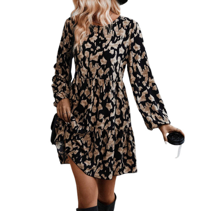 Casual dress for ladies with voluminous sleeves and playful floral accents Lune London