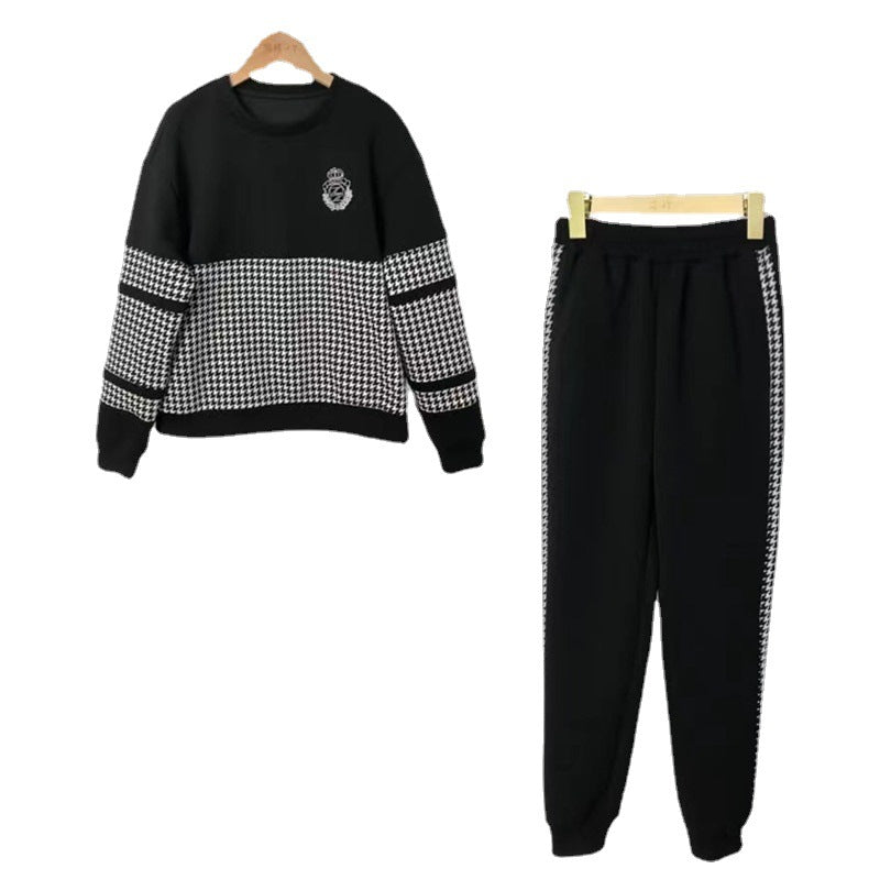 Lune London plaid fashion sweatshirt set for women with a relaxed fit